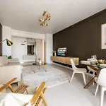 Spacious 1006 *