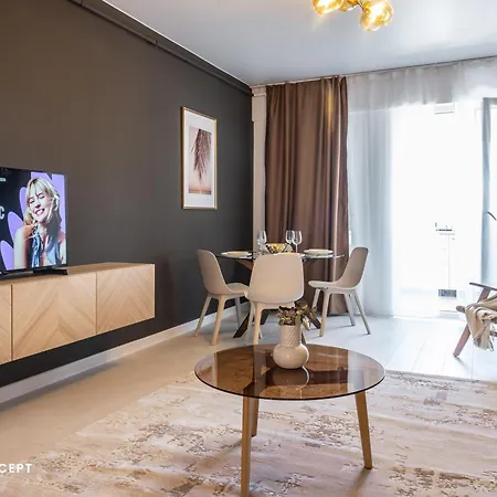 Apartment Spacious 1006